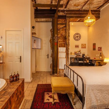 Trieste Neve Tzedek Boutique Suites Tel-Aviv Extérieur photo