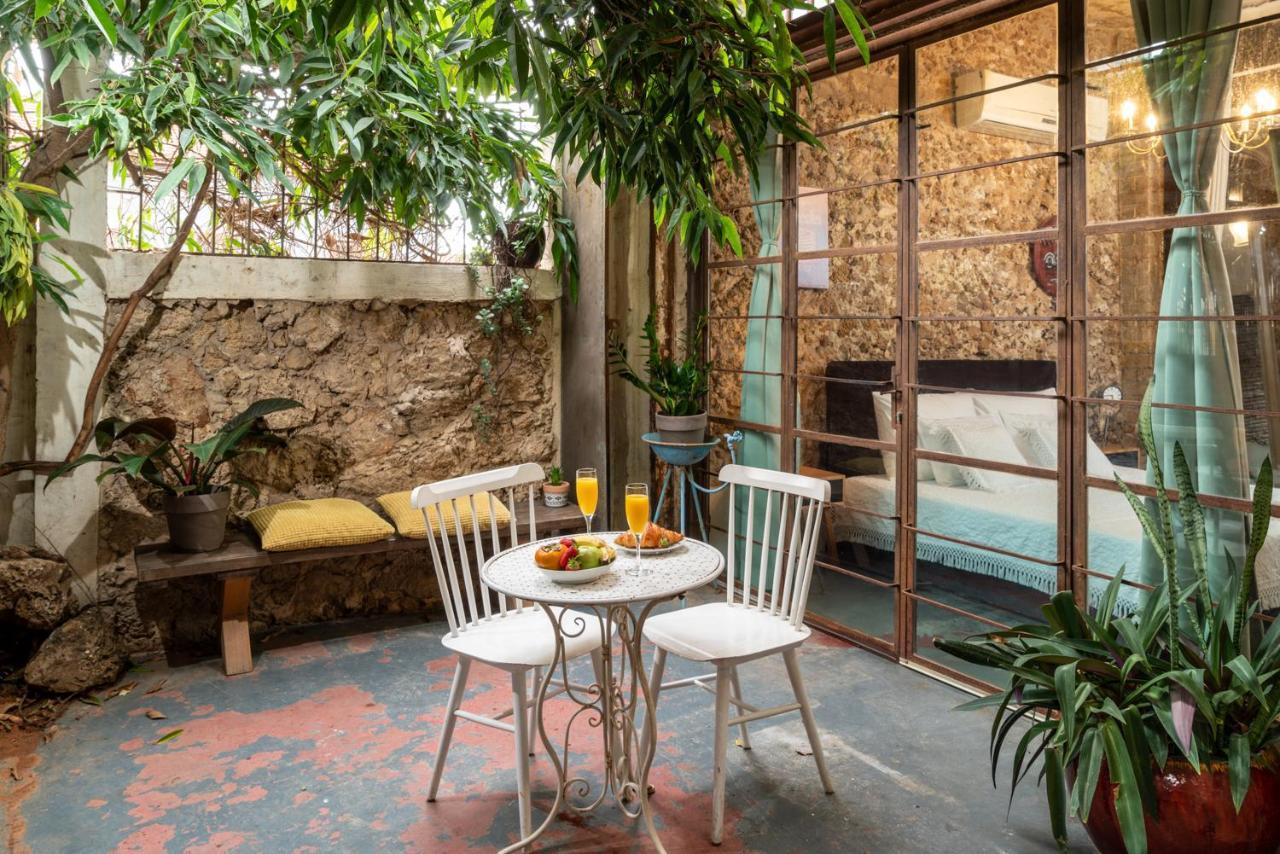 Trieste Neve Tzedek Boutique Suites Tel-Aviv Extérieur photo
